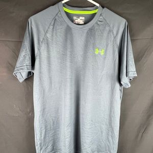 Under Armour workout shirt - M